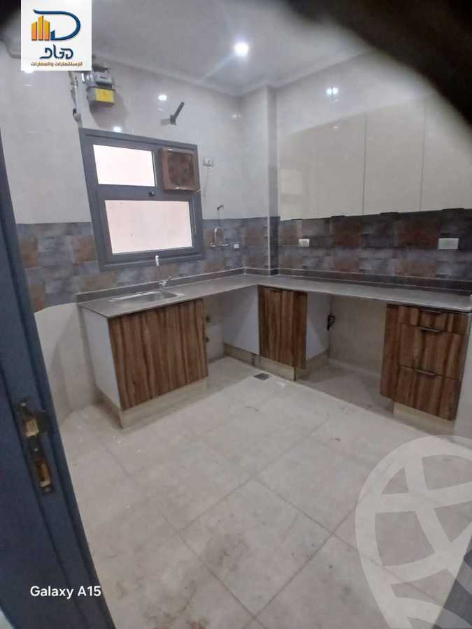 https://aqarmap.com.eg/ar/listing/6215820-for-rent-cairo-new-cairo-first-settlement-mhwr-mstfy-kml