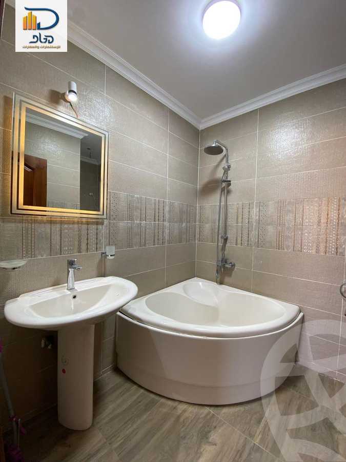 https://aqarmap.com.eg/en/listing/6216351-for-rent-cairo-new-cairo-compounds-the-square