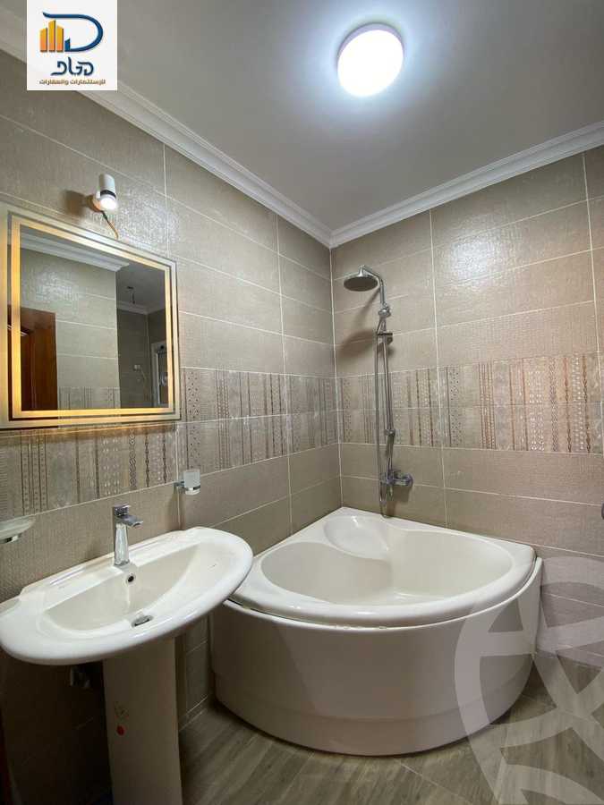 https://aqarmap.com.eg/en/listing/6216351-for-rent-cairo-new-cairo-compounds-the-square