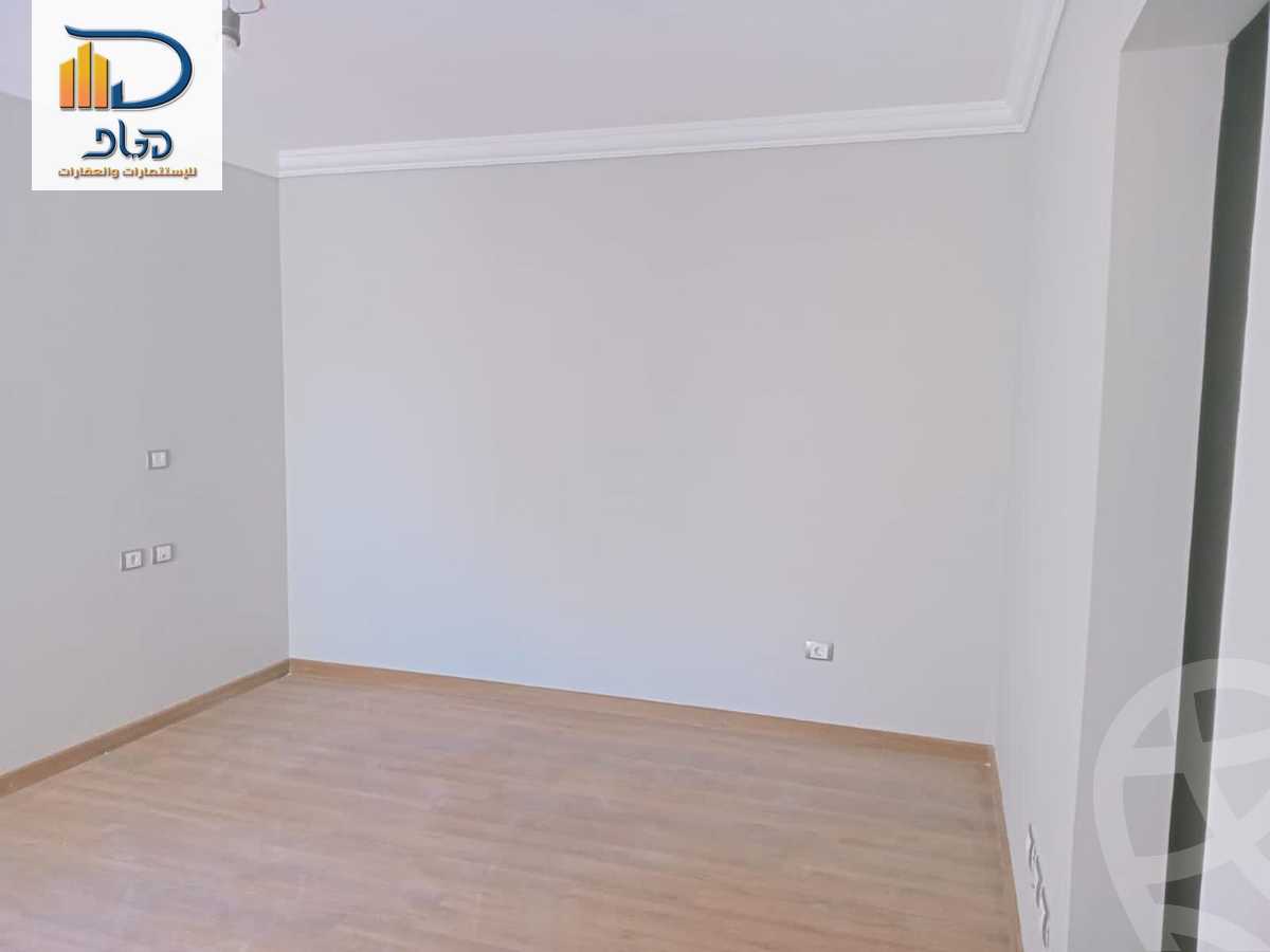 https://aqarmap.com.eg/en/listing/6216421-for-rent-cairo-new-cairo-compounds-jyd