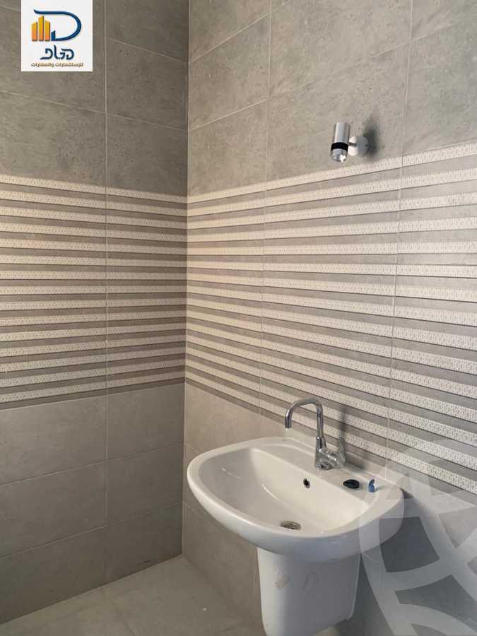 https://aqarmap.com.eg/ar/listing/6257011-for-rent-cairo-new-cairo-compounds-stwn-ryzydns-by-ar-y-llttwyr