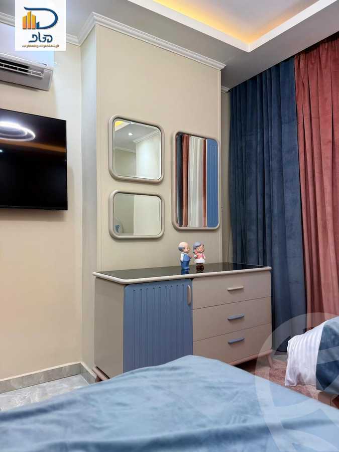 https://aqarmap.com.eg/ar/listing/6260888-for-sale-cairo-new-cairo-compounds-mwrd-fq-llttwyr