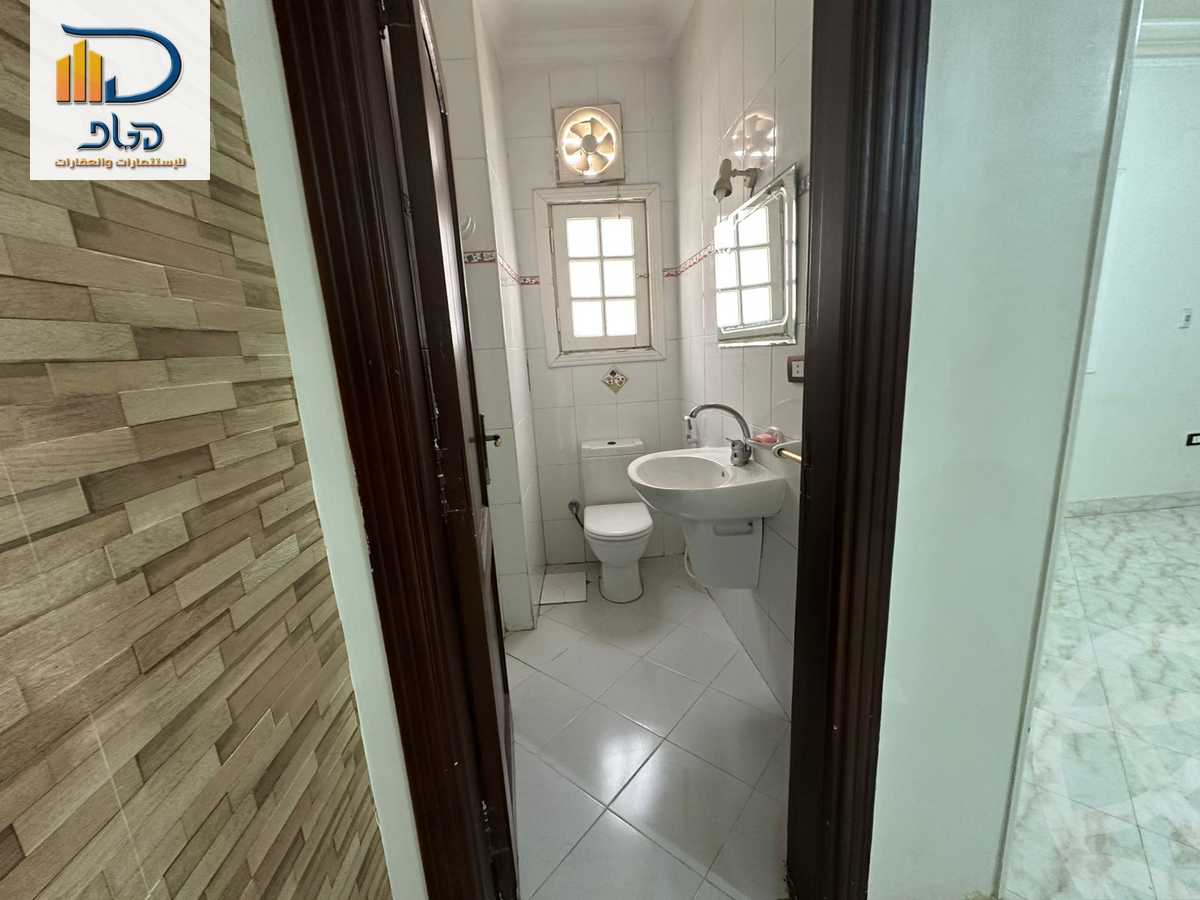 https://aqarmap.com.eg/en/listing/6267503-for-rent-cairo-new-cairo-el-ahyaa-fourth-neighborhood-street-28