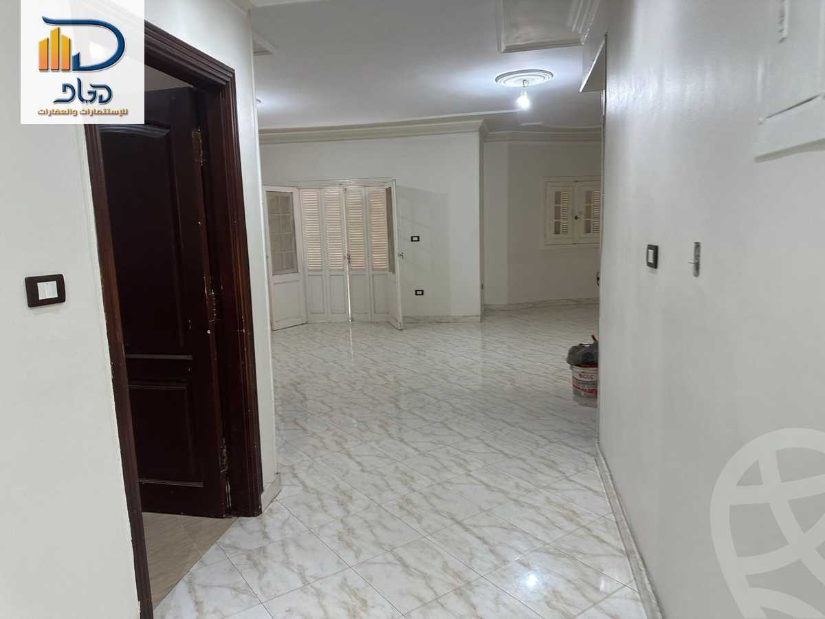 https://aqarmap.com.eg/en/listing/6267503-for-rent-cairo-new-cairo-el-ahyaa-fourth-neighborhood-street-28