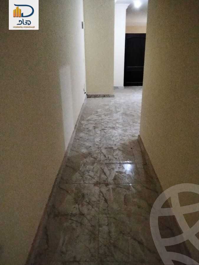 https://aqarmap.com.eg/ar/listing/6300553-for-rent-cairo-new-cairo-first-settlement-mhwr-mstfy-kml