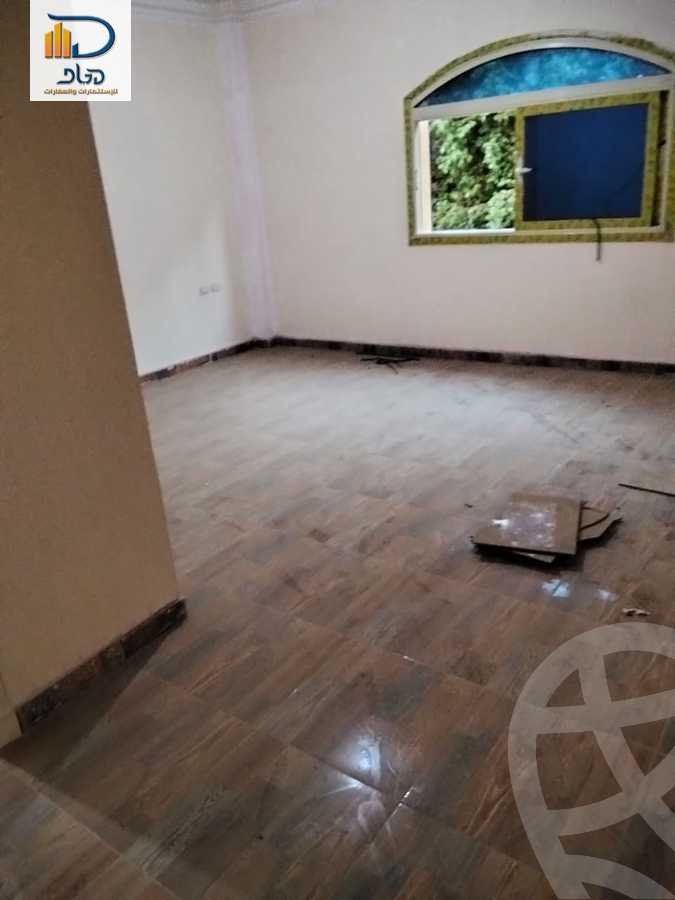 https://aqarmap.com.eg/ar/listing/6300553-for-rent-cairo-new-cairo-first-settlement-mhwr-mstfy-kml