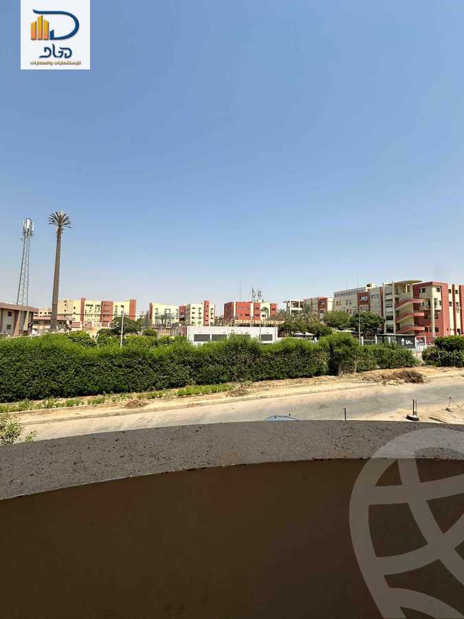 https://aqarmap.com.eg/ar/listing/6326349-for-rent-cairo-new-cairo-ganob-el-akadamiya-south-academy-b-taha-hussein-st