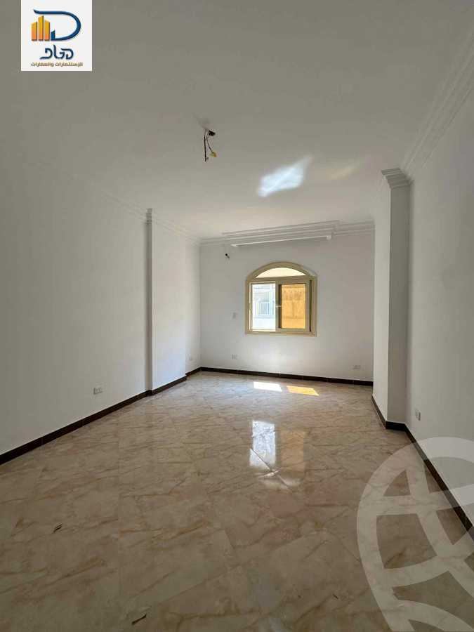 https://aqarmap.com.eg/ar/listing/6326349-for-rent-cairo-new-cairo-ganob-el-akadamiya-south-academy-b-taha-hussein-st