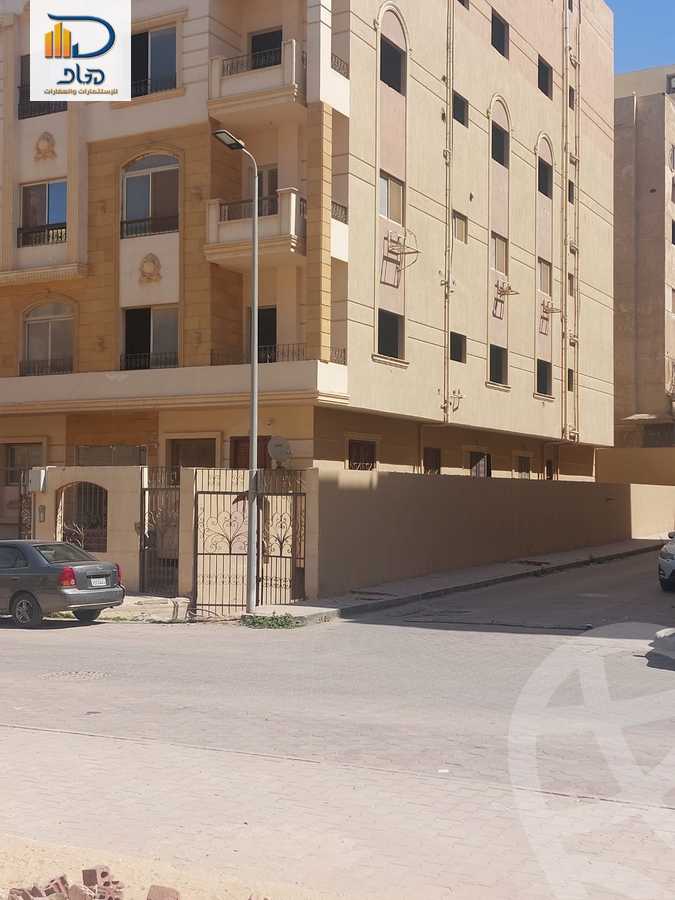 https://aqarmap.com.eg/ar/listing/6330827-for-sale-cairo-new-cairo-south-investors-mohammed-nagib-axis-st