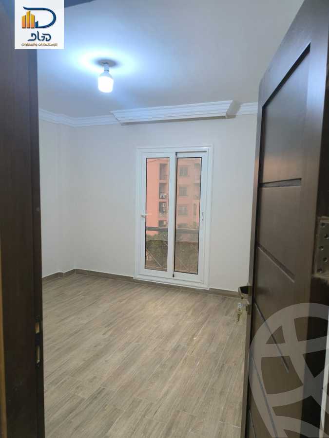 https://aqarmap.com.eg/ar/listing/6369513-for-rent-cairo-new-cairo-lrhb-city-phase-1-ahmed-rami-st