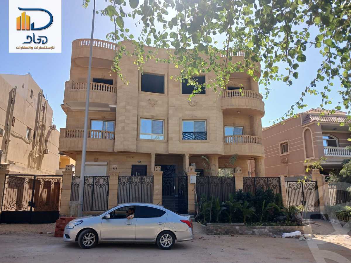 https://aqarmap.com.eg/en/listing/6470919-for-sale-cairo-new-cairo-sharq-el-akadamiya-al-tahrir-st