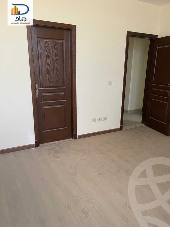 https://aqarmap.com.eg/ar/listing/6535048-for-sale-cairo-new-cairo-compounds-el-deyar-mokhabarat
