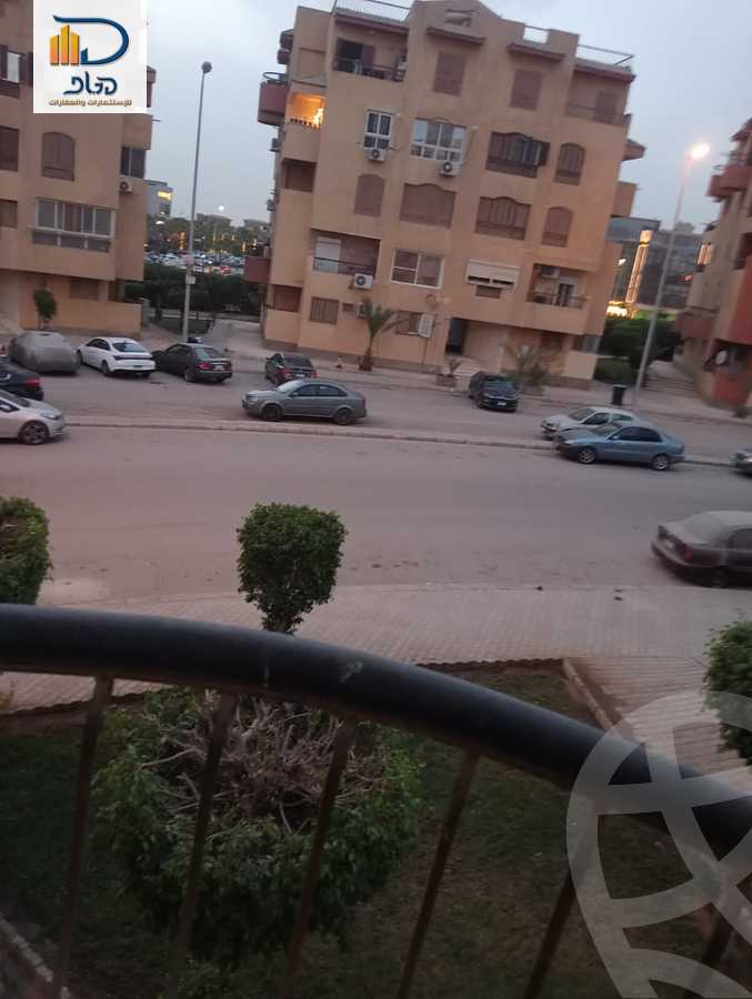 https://aqarmap.com.eg/en/listing/6542919-for-rent-cairo-new-cairo-first-settlement-mhwr-mstfy-kml