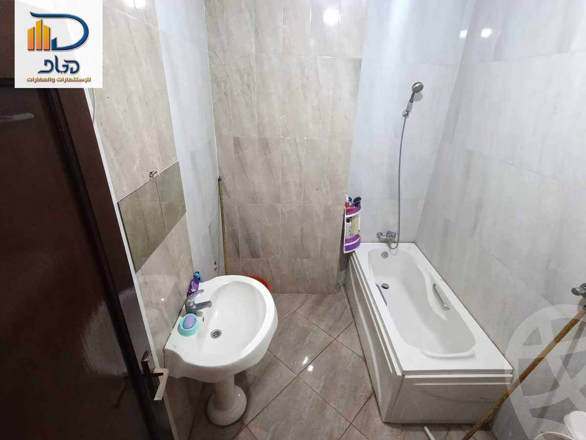 https://aqarmap.com.eg/en/listing/6550900-for-rent-cairo-new-cairo-el-ahyaa-fifth-neighborhood-street-27