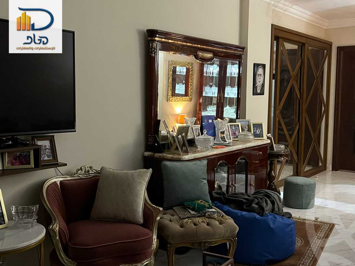 https://aqarmap.com.eg/ar/listing/6573953-for-sale-cairo-new-cairo-compounds-hyde-park-centre-ville-hyde-park