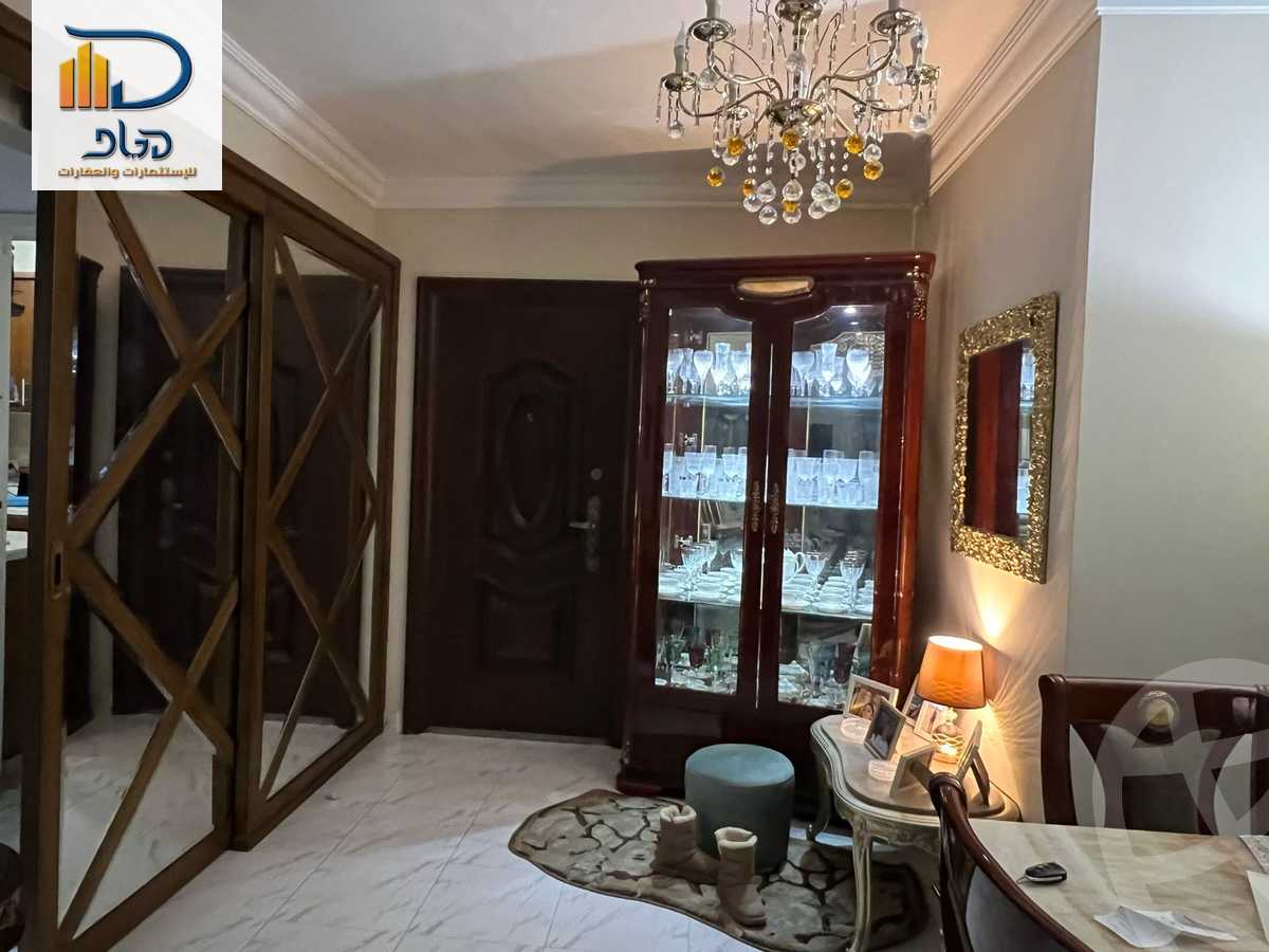 https://aqarmap.com.eg/ar/listing/6573953-for-sale-cairo-new-cairo-compounds-hyde-park-centre-ville-hyde-park