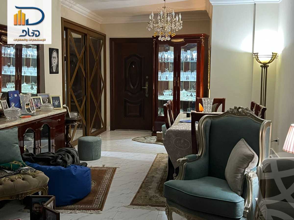https://aqarmap.com.eg/ar/listing/6573953-for-sale-cairo-new-cairo-compounds-hyde-park-centre-ville-hyde-park