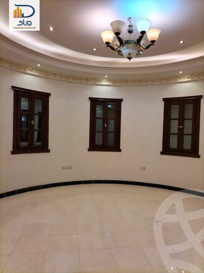 https://aqarmap.com.eg/en/listing/6573979-for-rent-cairo-new-cairo-first-settlement-mhwr-mstfy-kml