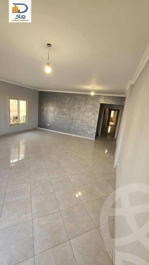 https://aqarmap.com.eg/ar/listing/6591761-for-sale-cairo-new-cairo-ganob-el-akadamiya-south-academy-a-zaid-ebn-haretha-st