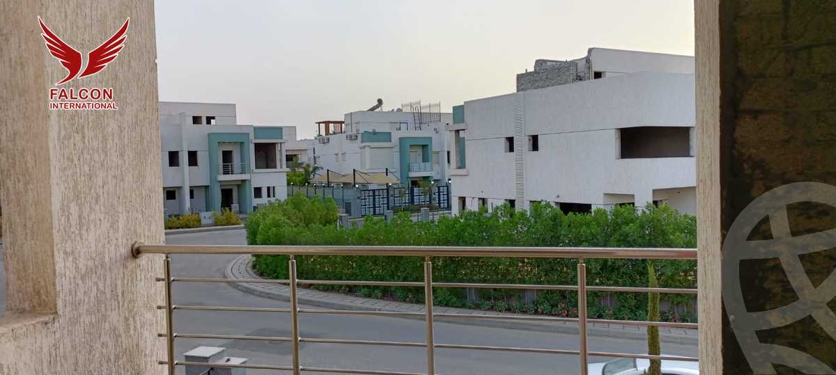 https://aqarmap.com.eg/en/listing/4106339-for-sale-cairo-new-cairo-madinaty-lmntq-lwl-fylt-talaat-mostafa-rd
