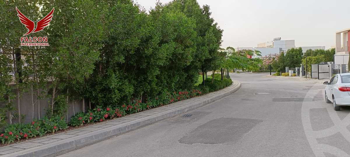https://aqarmap.com.eg/en/listing/4106339-for-sale-cairo-new-cairo-madinaty-lmntq-lwl-fylt-talaat-mostafa-rd