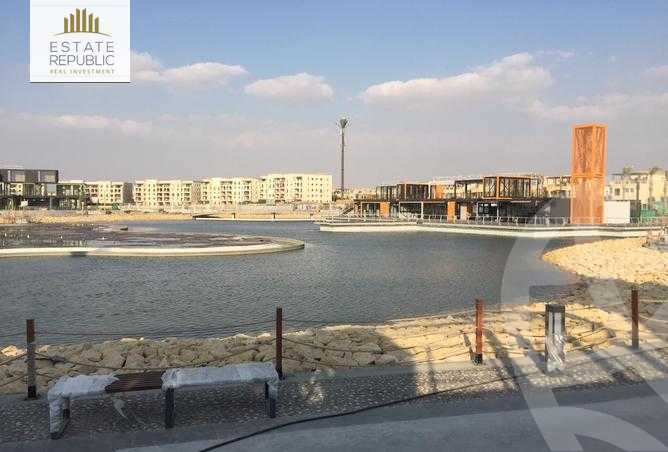 https://aqarmap.com.eg/ar/listing/3860982-for-sale-mivida-parcel-23