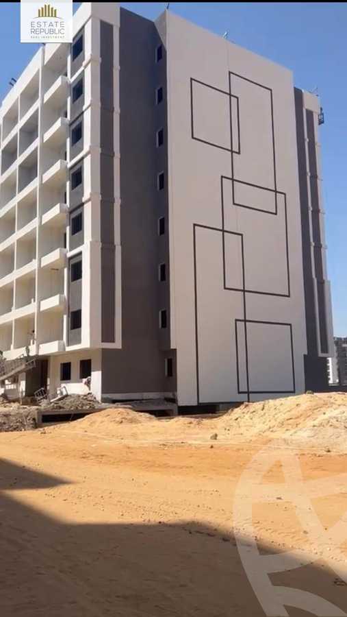 https://aqarmap.com.eg/ar/listing/4152943-for-sale-cairo-new-administrative-capital-r7-kmbwnd-stw