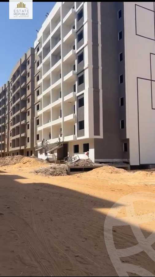 https://aqarmap.com.eg/ar/listing/4152943-for-sale-cairo-new-administrative-capital-r7-kmbwnd-stw