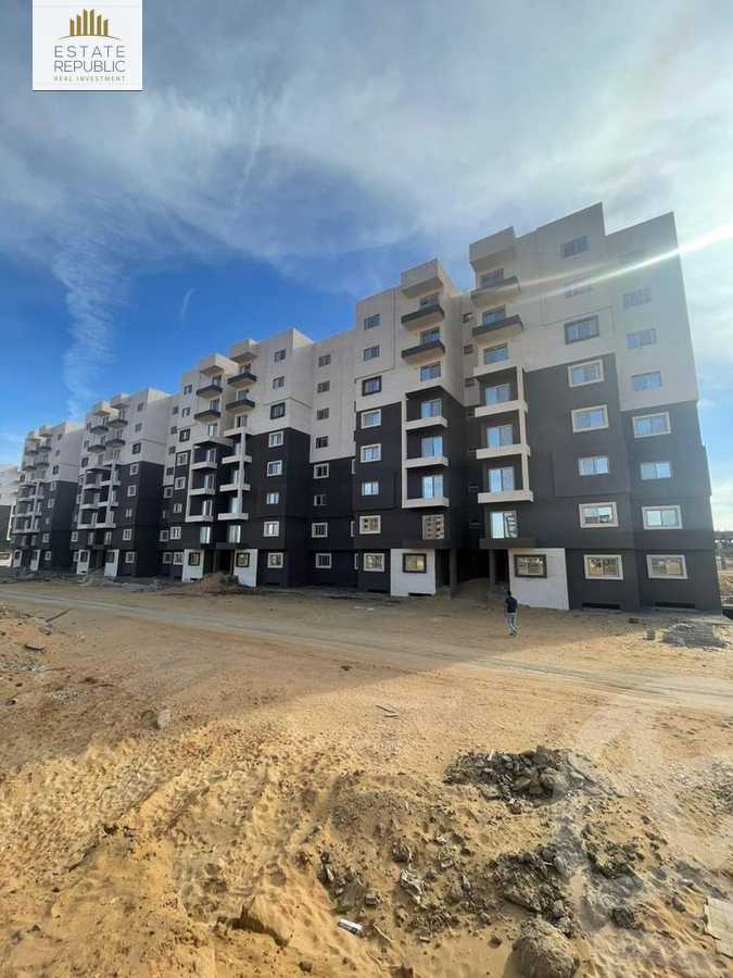 https://aqarmap.com.eg/ar/listing/4152943-for-sale-cairo-new-administrative-capital-r7-kmbwnd-stw