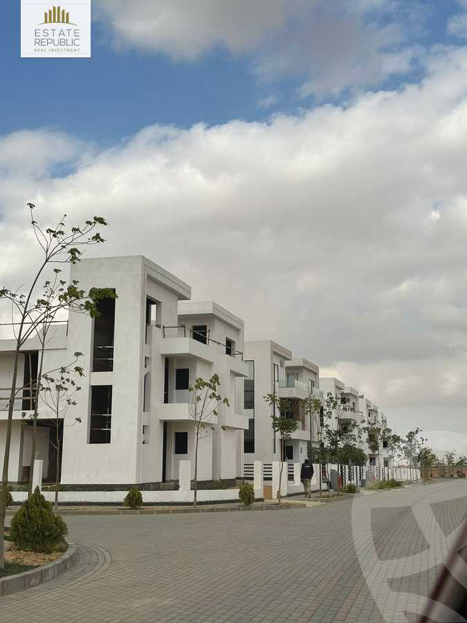 https://aqarmap.com.eg/en/listing/4471969-for-sale-cairo-el-mostakbal-city-compounds-nyoum-arab-development