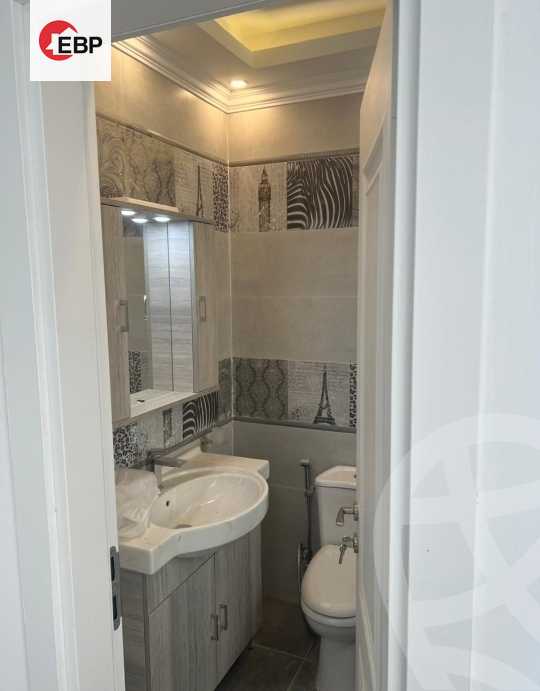https://aqarmap.com.eg/en/listing/4261764-for-sale-cairo-new-cairo-compounds-lakeview-residence