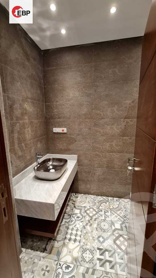 https://aqarmap.com.eg/en/listing/3912693-for-rent-cluster-1-hyde-park