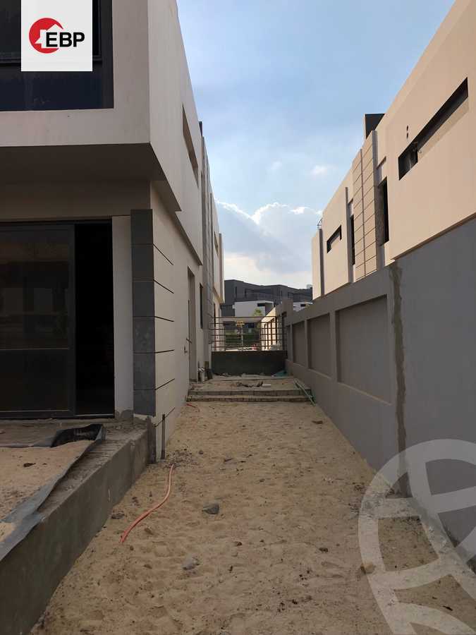 https://aqarmap.com.eg/en/listing/4237841-for-sale-cairo-el-sheikh-zayed-city-compounds-in-sheikh-zayed-el-patio-zahraa