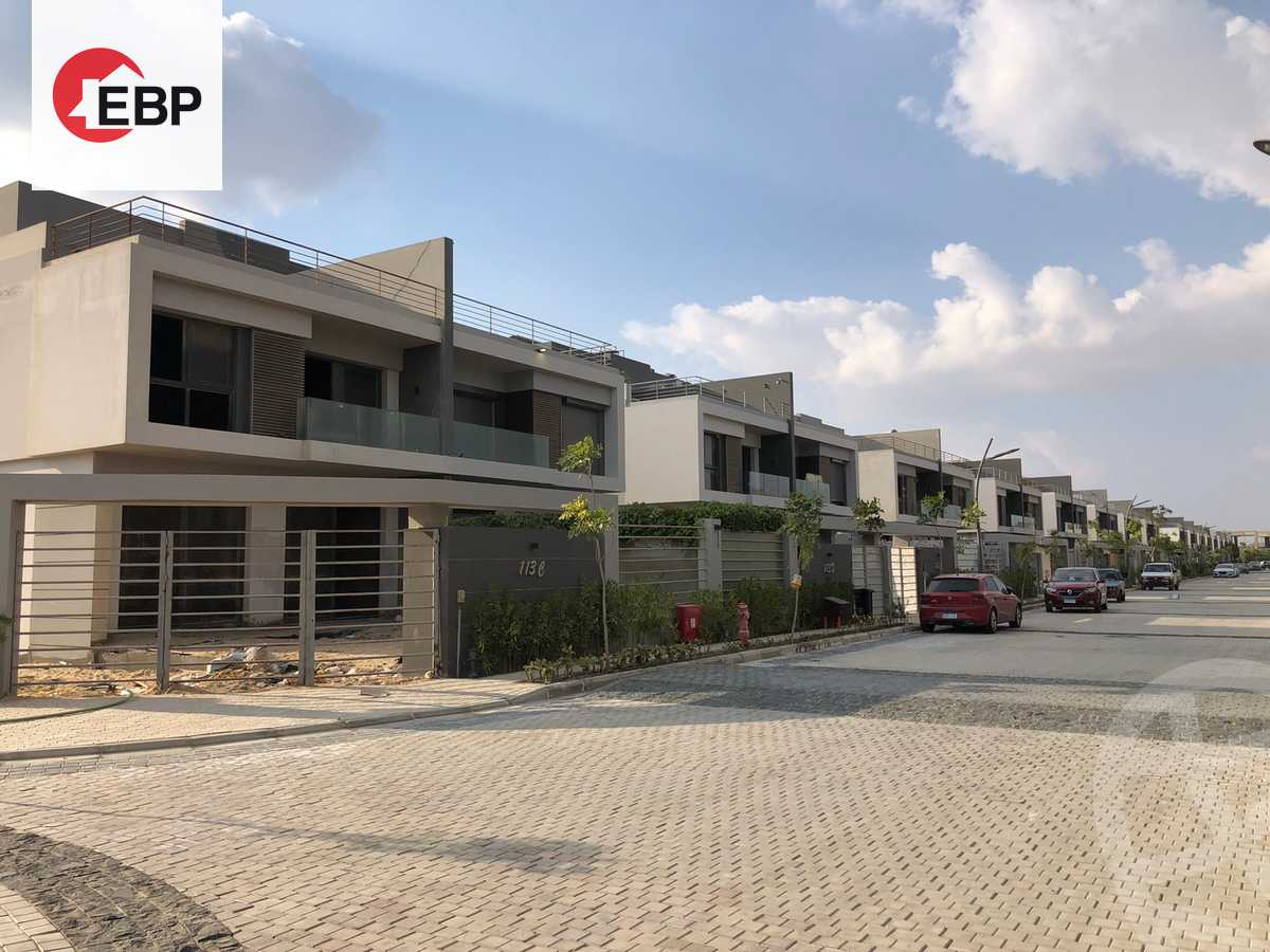 https://aqarmap.com.eg/en/listing/4237841-for-sale-cairo-el-sheikh-zayed-city-compounds-in-sheikh-zayed-el-patio-zahraa