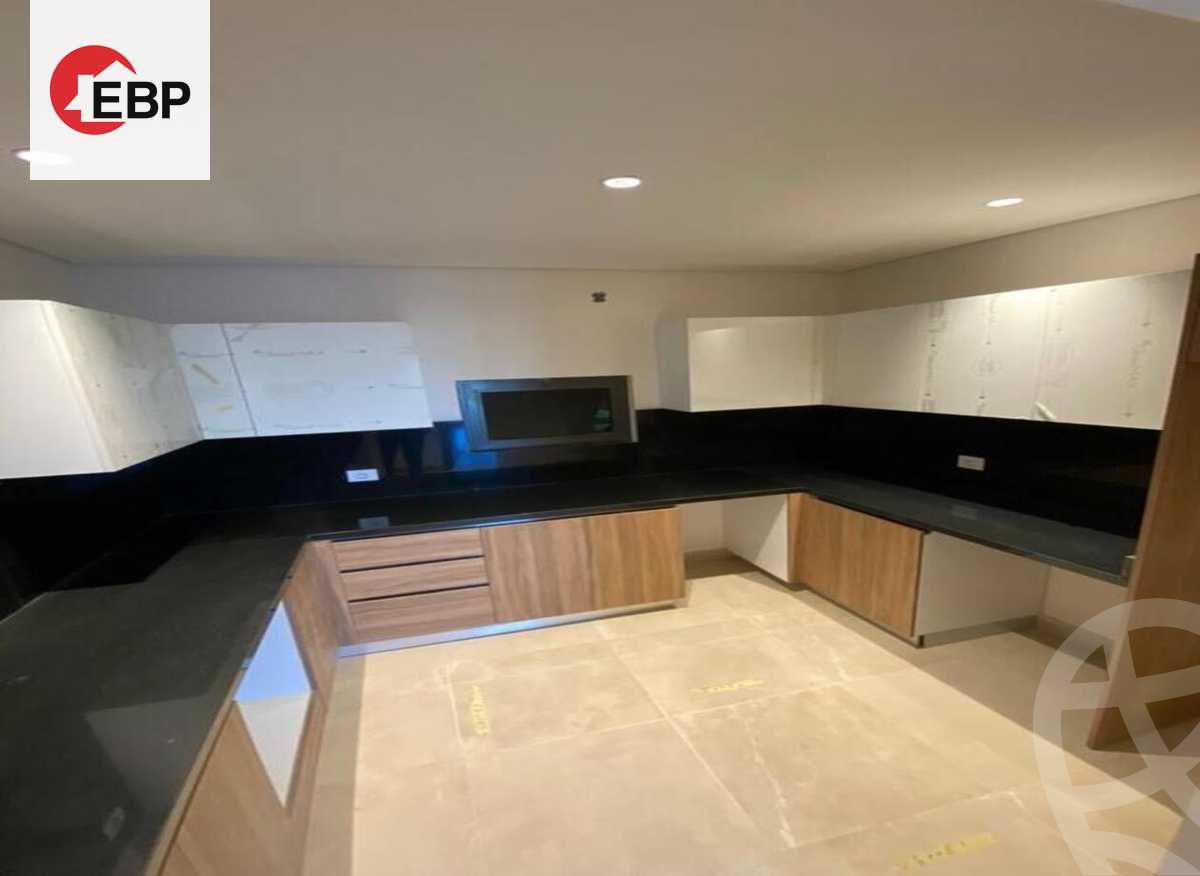 https://aqarmap.com.eg/ar/listing/4261770-for-sale-cairo-el-sheikh-zayed-city-compounds-zyd-wr-llttwyr