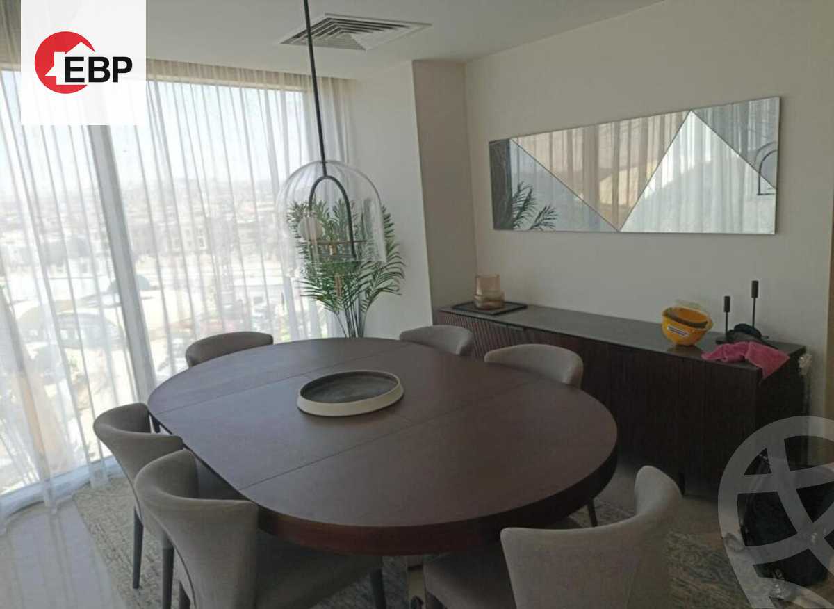 https://aqarmap.com.eg/ar/listing/4261770-for-sale-cairo-el-sheikh-zayed-city-compounds-zyd-wr-llttwyr