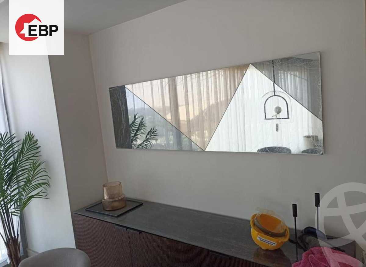 https://aqarmap.com.eg/ar/listing/4261770-for-sale-cairo-el-sheikh-zayed-city-compounds-zyd-wr-llttwyr