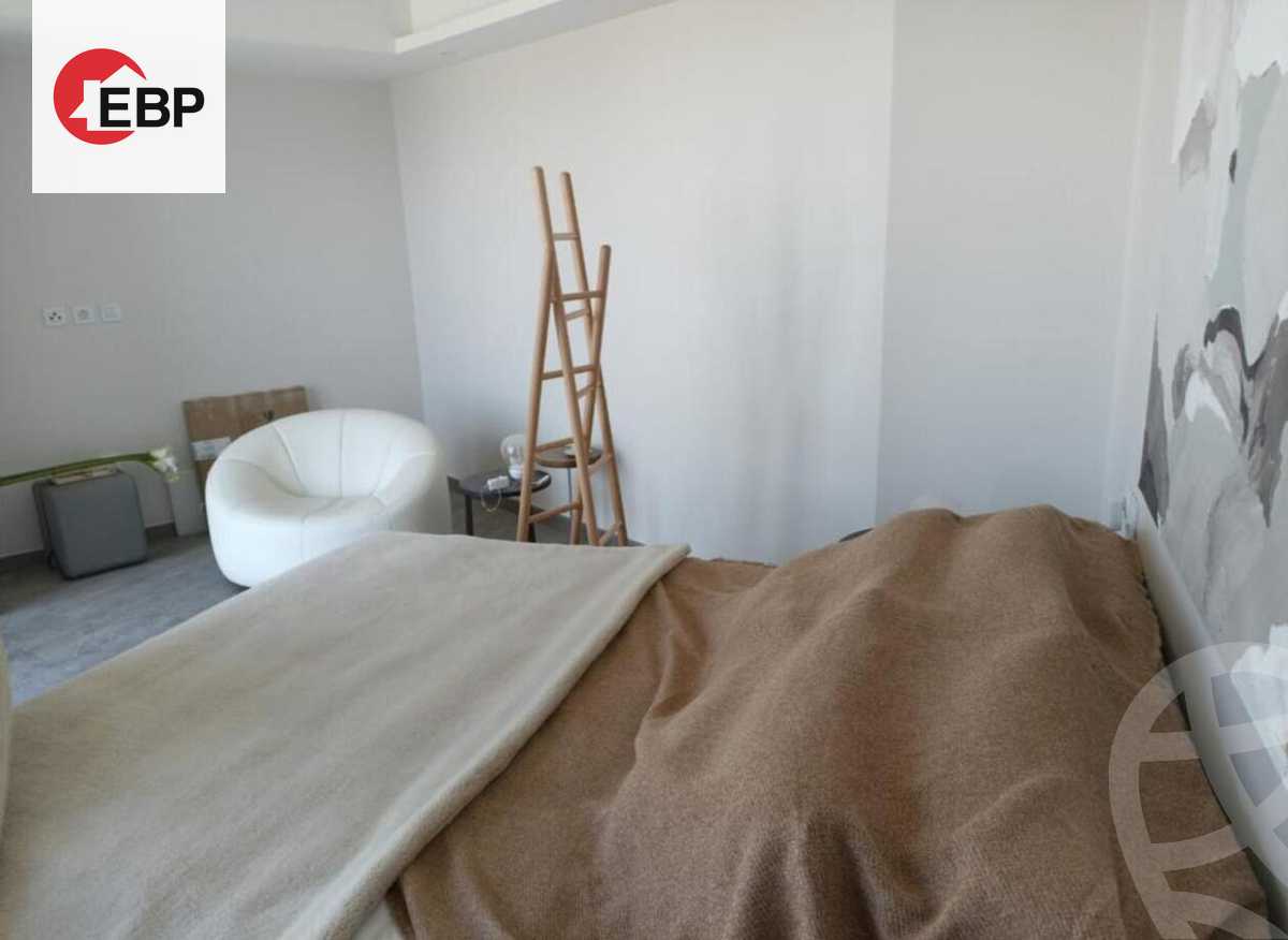 https://aqarmap.com.eg/ar/listing/4261770-for-sale-cairo-el-sheikh-zayed-city-compounds-zyd-wr-llttwyr