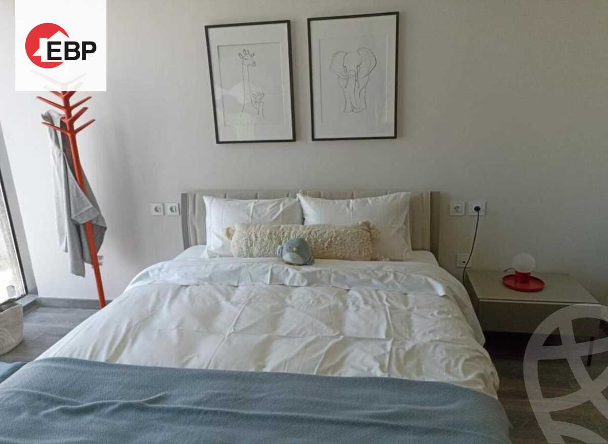 https://aqarmap.com.eg/ar/listing/4261770-for-sale-cairo-el-sheikh-zayed-city-compounds-zyd-wr-llttwyr