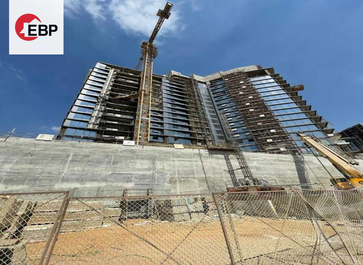 https://aqarmap.com.eg/ar/listing/4261770-for-sale-cairo-el-sheikh-zayed-city-compounds-zyd-wr-llttwyr