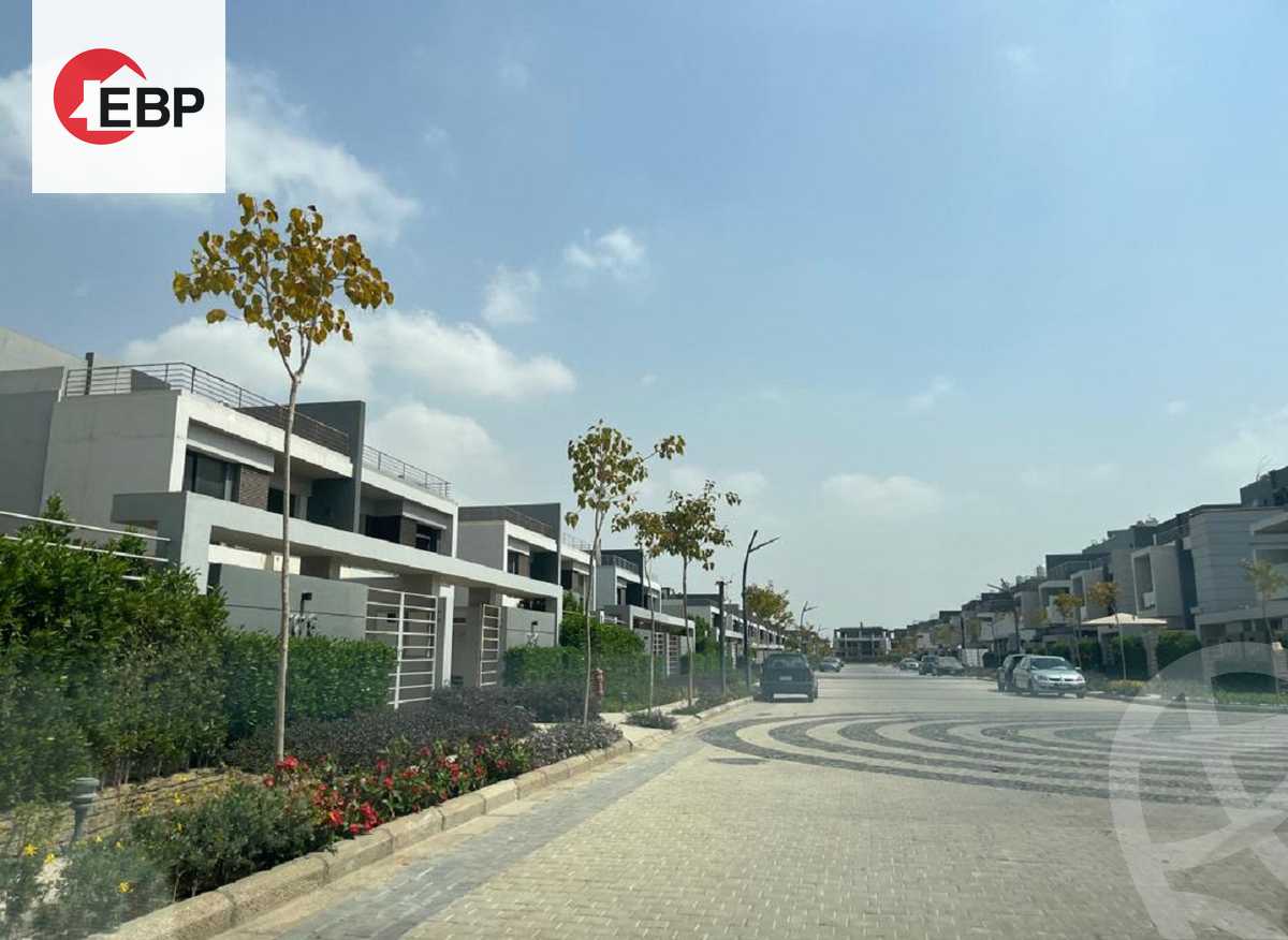 https://aqarmap.com.eg/en/listing/4290468-for-sale-cairo-el-sheikh-zayed-city-compounds-in-sheikh-zayed-el-patio-zahraa