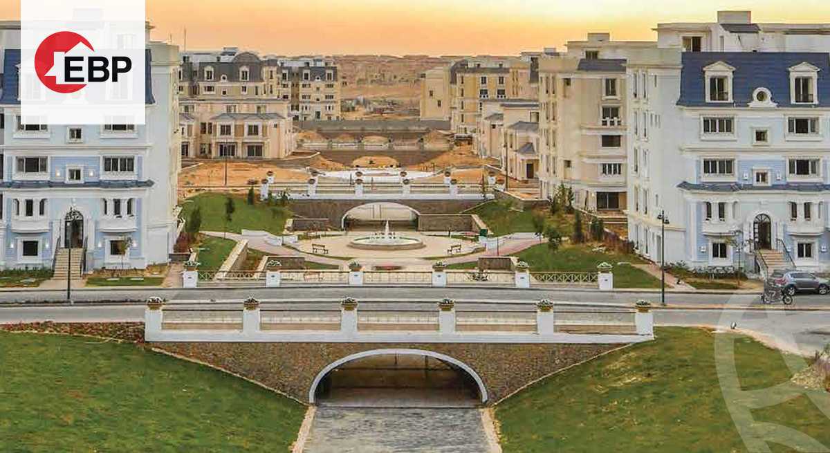 https://aqarmap.com.eg/en/listing/4919441-for-sale-cairo-new-cairo-compounds-mountain-view-hyde-park