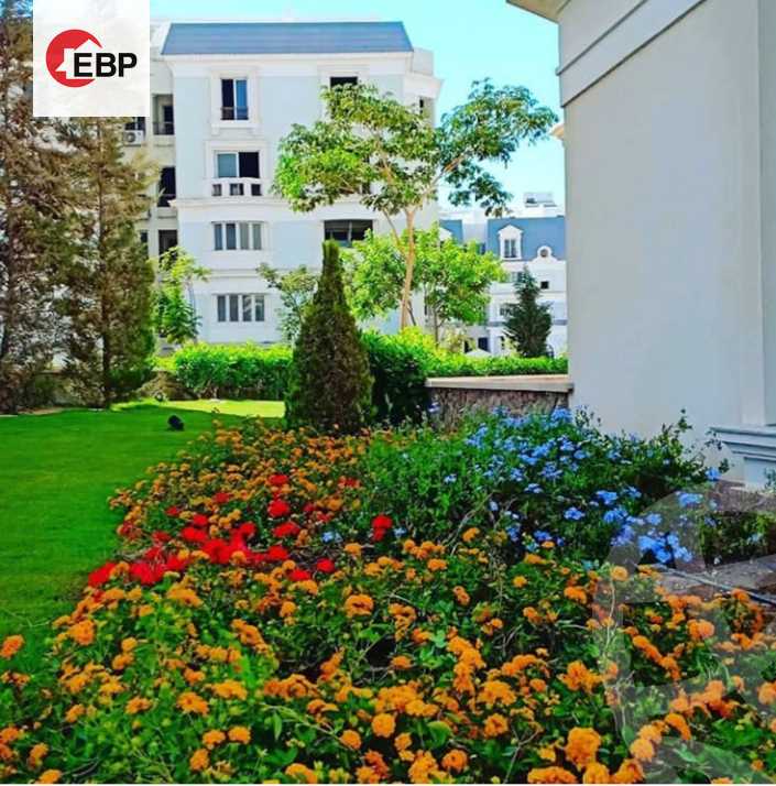 https://aqarmap.com.eg/en/listing/4115987-for-sale-cairo-new-cairo-compounds-mountain-view-hyde-park