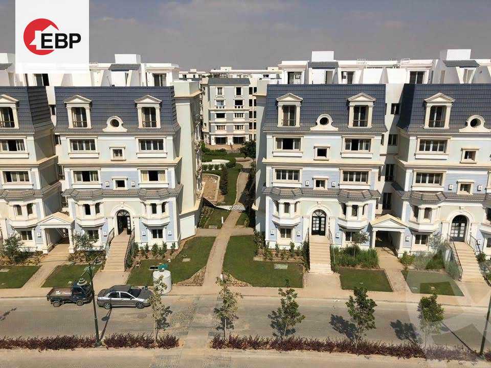 https://aqarmap.com.eg/en/listing/4127590-for-sale-cairo-new-cairo-compounds-mountain-view-hyde-park