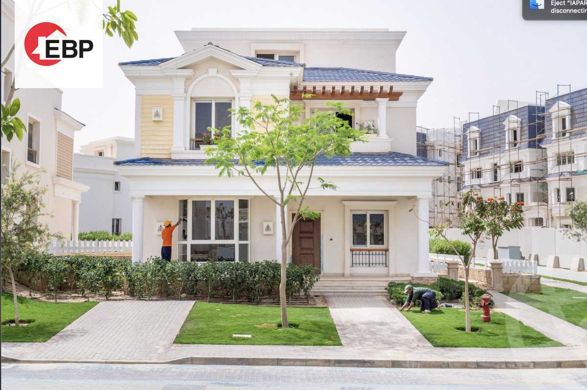 https://aqarmap.com.eg/en/listing/4127590-for-sale-cairo-new-cairo-compounds-mountain-view-hyde-park