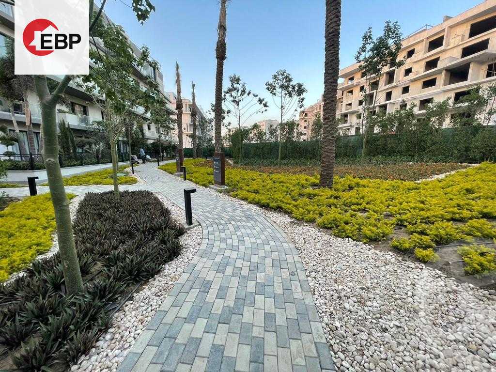 https://aqarmap.com.eg/en/listing/4561471-for-sale-cairo-new-cairo-compounds-kmbwnd-sky-kwndwz-swdyk-villette