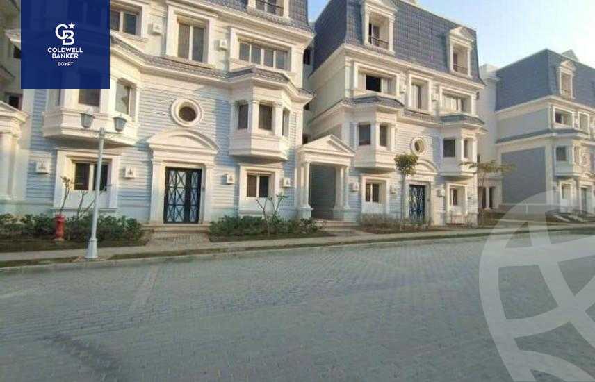 https://aqarmap.com.eg/en/listing/4043076-for-sale-cairo-new-cairo-compounds-mountain-view-hyde-park