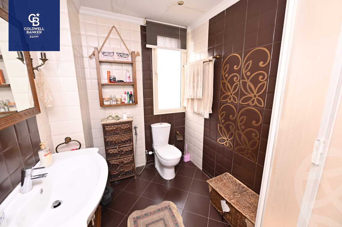 https://aqarmap.com.eg/en/listing/4078008-for-rent-cairo-new-cairo-compounds-lake-view