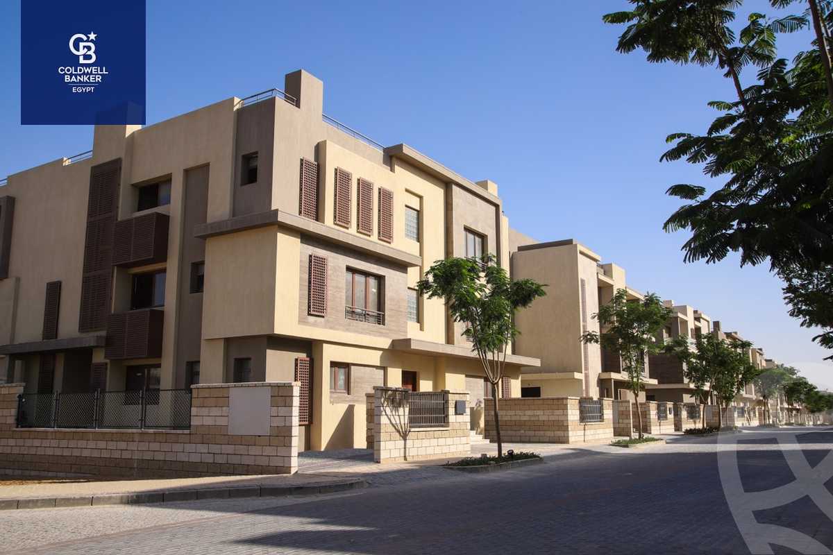 https://aqarmap.com.eg/ar/listing/4081231-for-sale-cairo-6th-of-october-compound-pyramids-heights