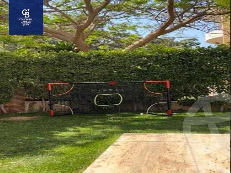 https://aqarmap.com.eg/en/listing/4154777-for-sale-cairo-el-sheikh-zayed-city-compounds-kmbwnd-wyst-twn-swdyk